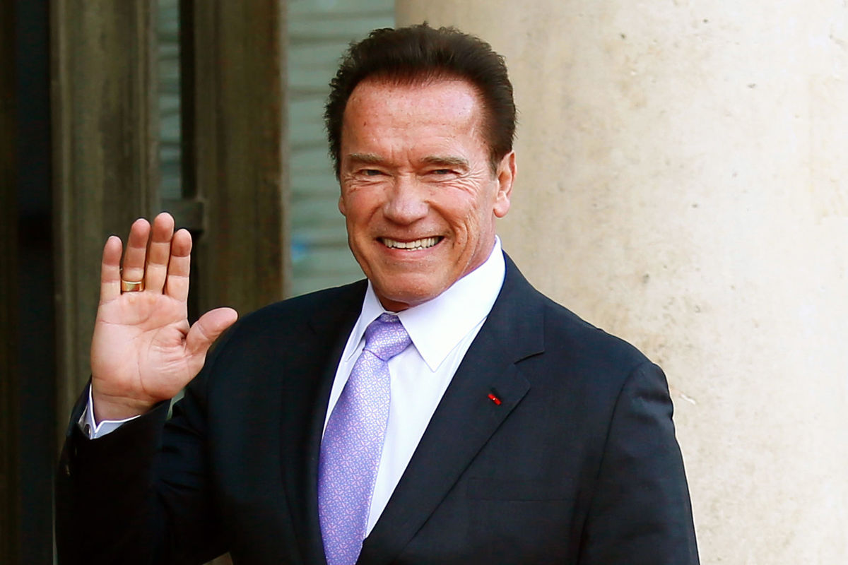 Bodybuilder Schwarzenegger says 'I'm back' after recovery from heart surgery