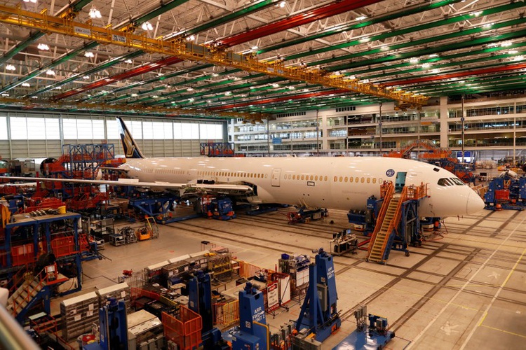 Boeing completes Dreamliner family with first 787-10 delivery