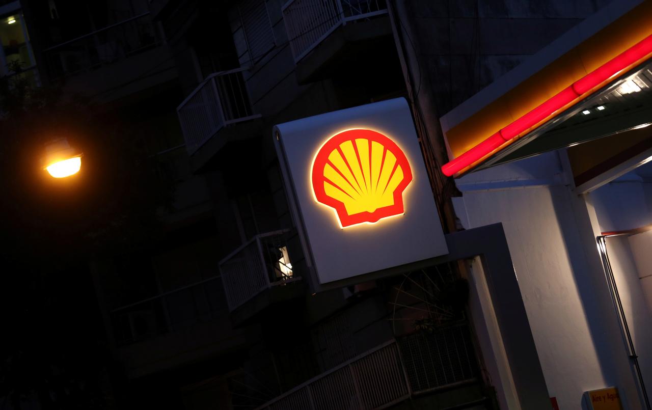 Shell close to clinching Hong Kong's first LNG import deal: sources