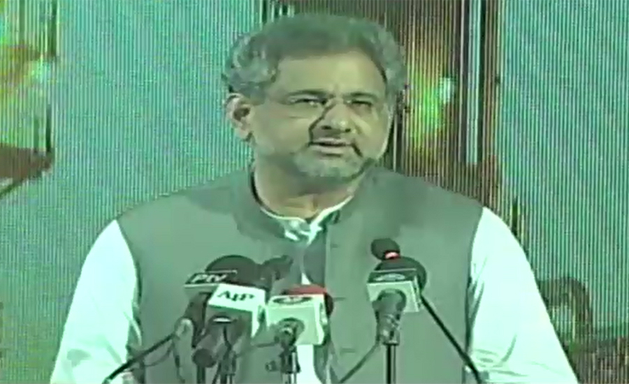 PM Shahid Abbasi invites opponents to a debate about uplift projects