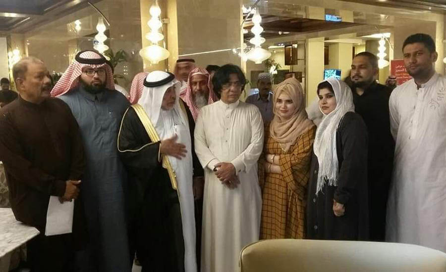 Rauf Siddiqui ties nuptial knot in Makkah