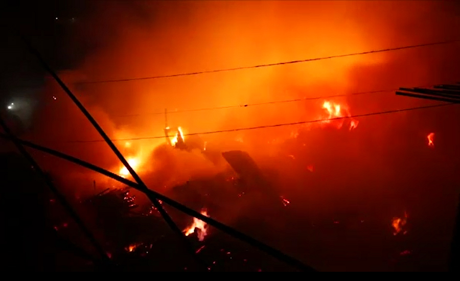 Huge blaze kills five in Skardu
