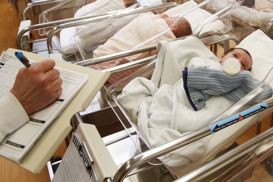 Births plunge to record lows in United States