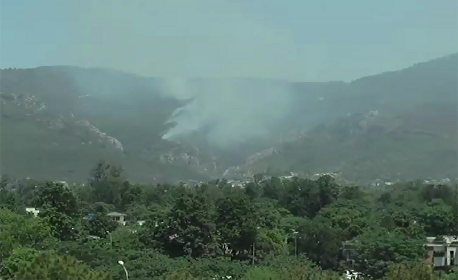 Fire again erupts on Margalla Hills