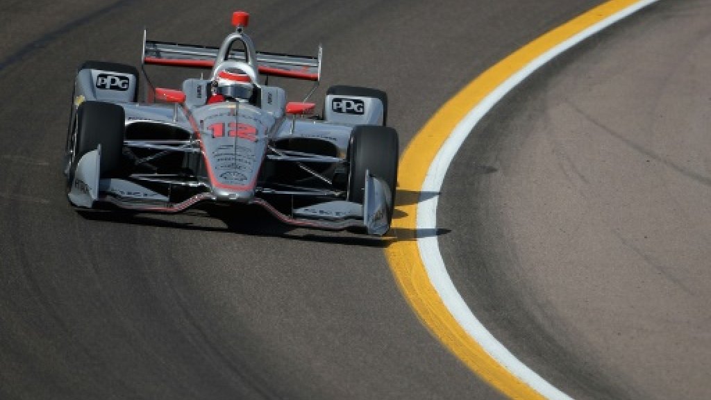 Aussie Power outlasts Kiwi Dixon to win Indy road race