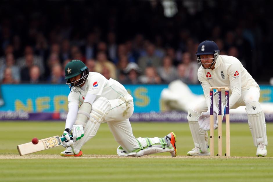 Combined effort sees Pakistan build lead against England at Lord's