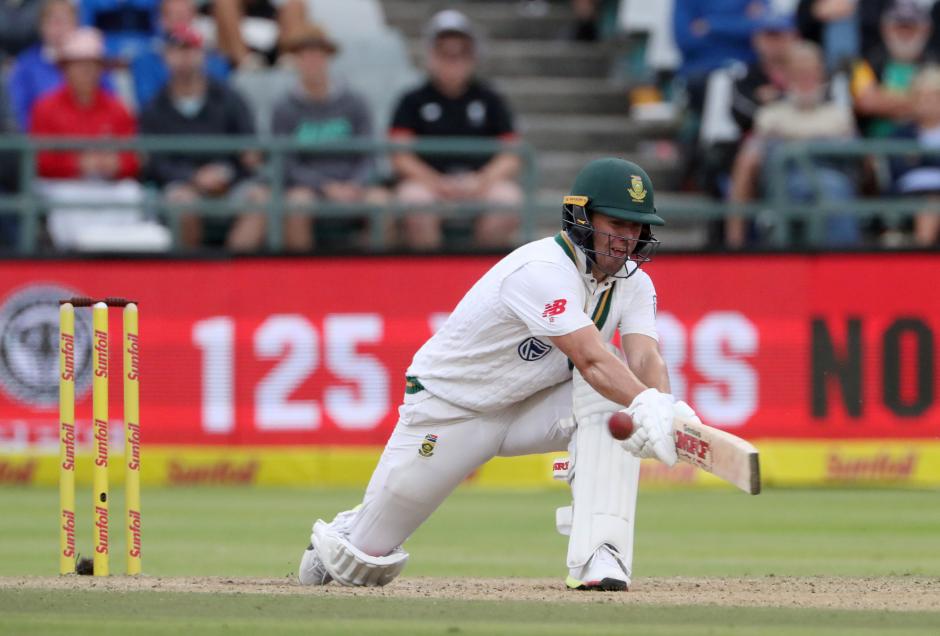 South Africa's De Villiers quits international cricket