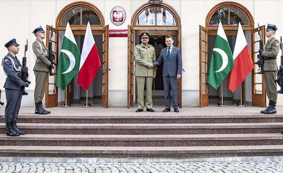 General Qamar Javed Bajwa reaches Poland on official visit