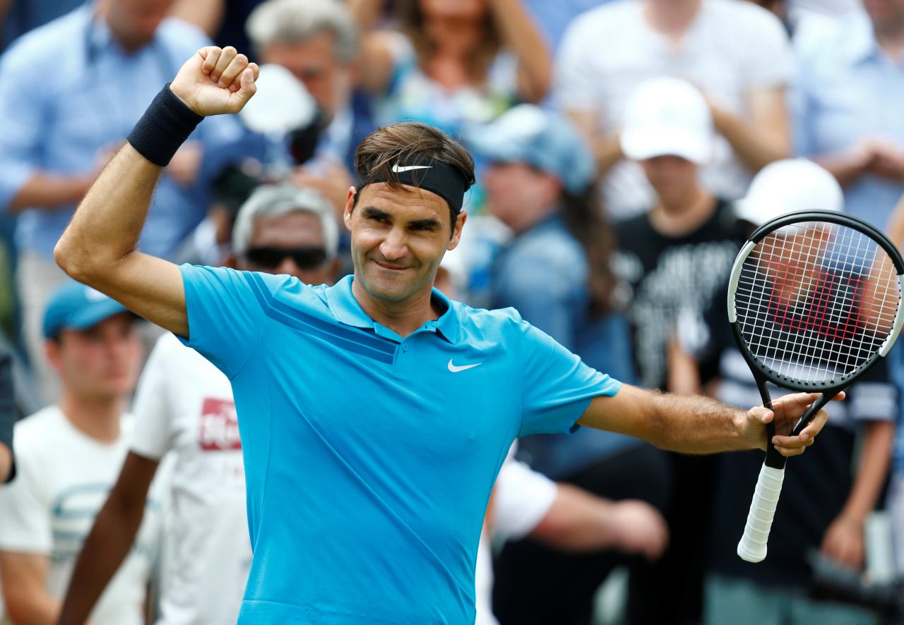 Federer marks No 1 ranking with 98th title in Stuttgart