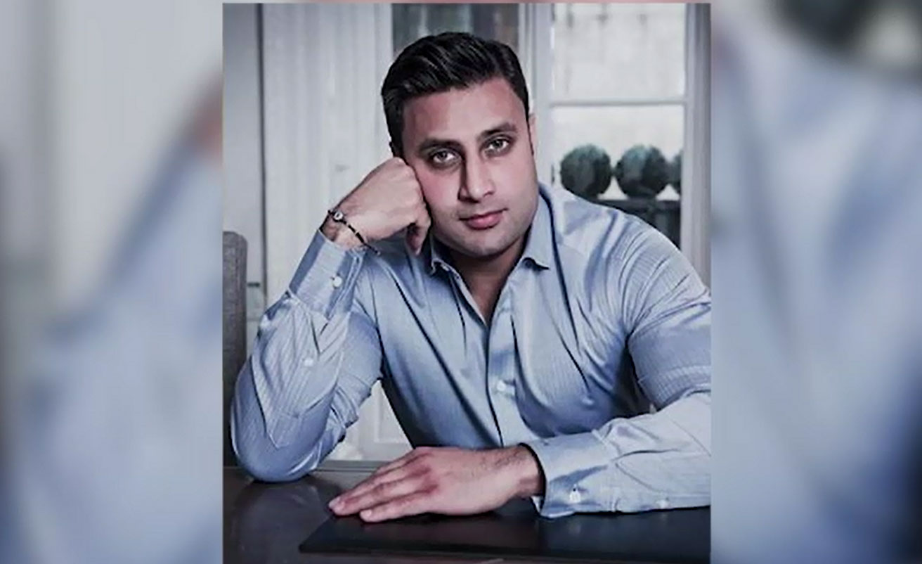 Zulfi Bukhari appears before NAB in offshore companies case