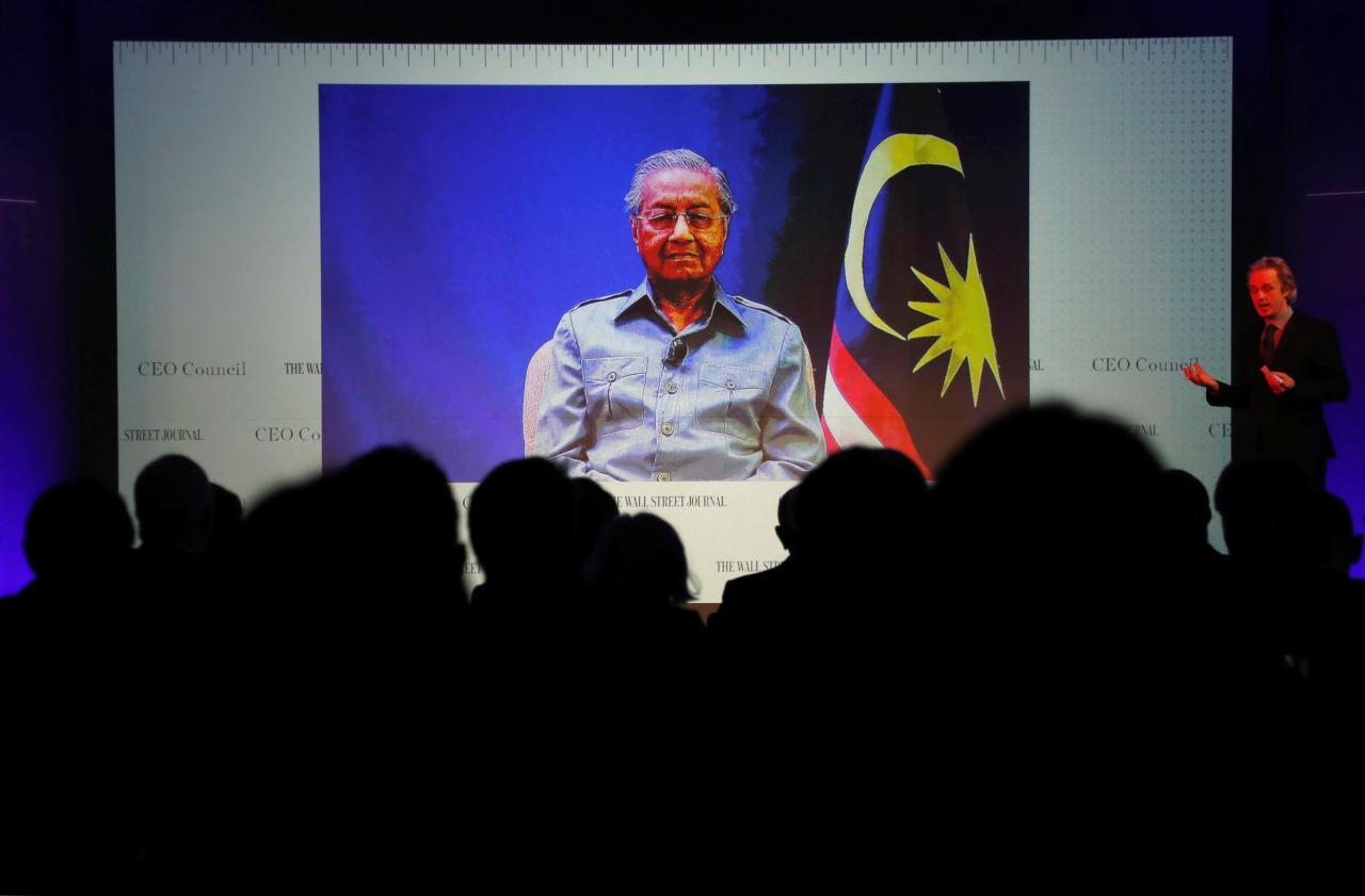 Malaysia's Mahathir calls for review of Trans-Pacific trade pact