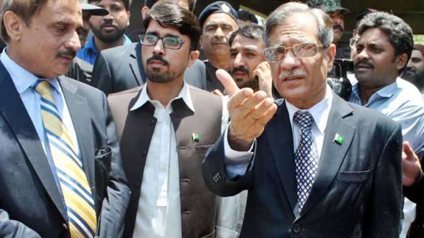 CJP inspects quality of medicines at pharmacy of Polyclinic
