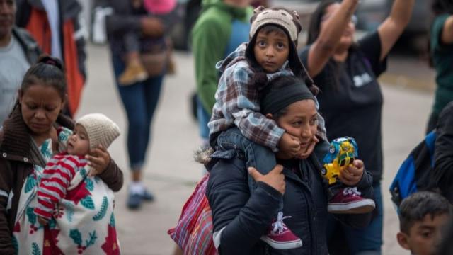 Central America demands information on still-separated migrant children