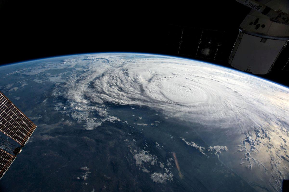 Scientists peer into heart of hurricanes to improve intensity forecast