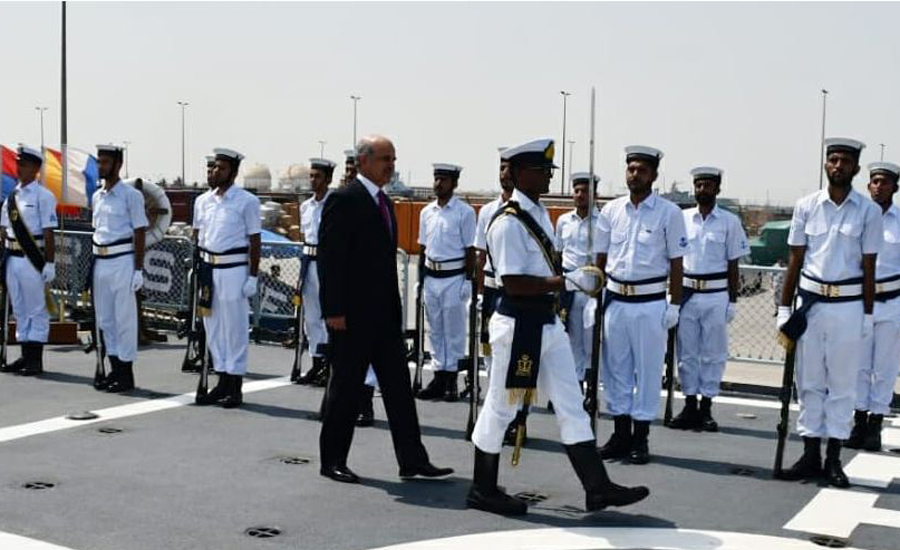 Pak Navy Ship SAIF visits Jeddah, commanding officer calls on Saudi officers