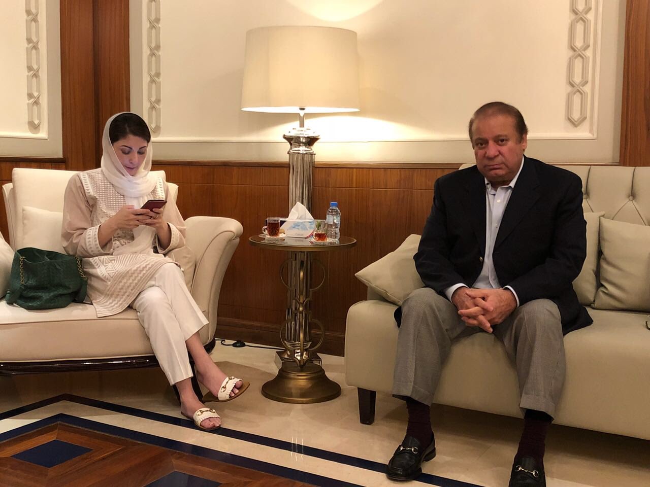 Nawaz, Maryam stop over in Abu Dhabi on their way to Pakistan