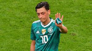 Ozil quits German national side citing racism over Turkish heritage