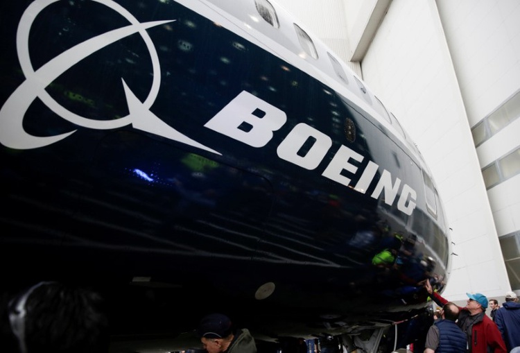 UK nears decision to buy Boeing AWACS planes