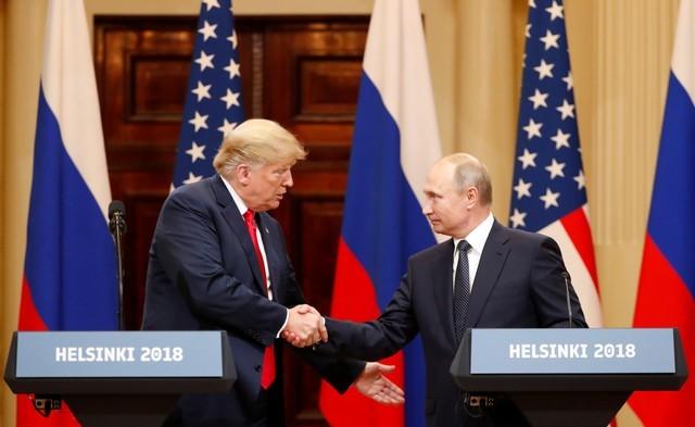 Trump invites Putin to Washington despite US uproar over Helsinki summit