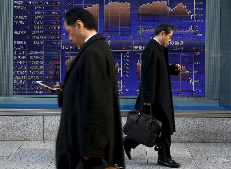 Asia shares eke out gains, dollar befuddled by trade doubts