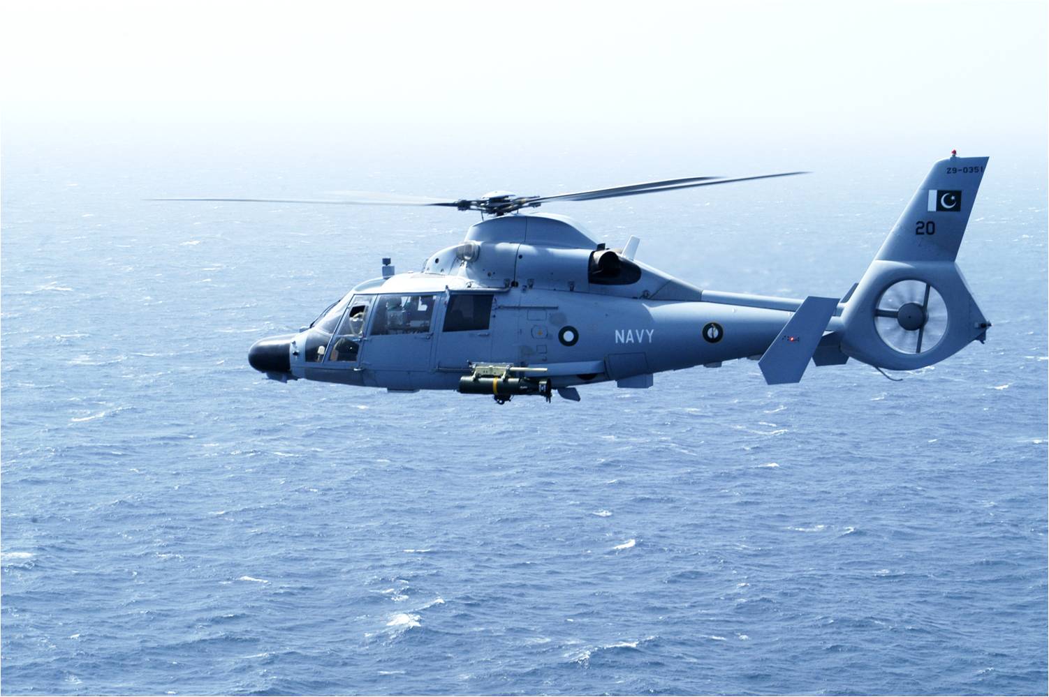 Crew member martyred as Pak Navy helicopter crashes in Arabian Sea
