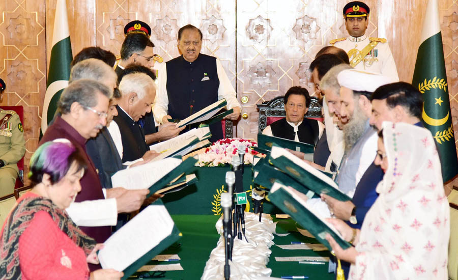 16-member federal cabinet takes oath
