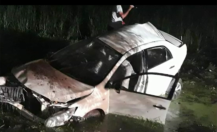 Four friends die as car collides with tree in Sialkot