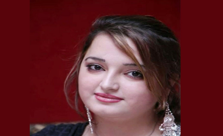 Pashto singer shot dead by husband in Peshawar
