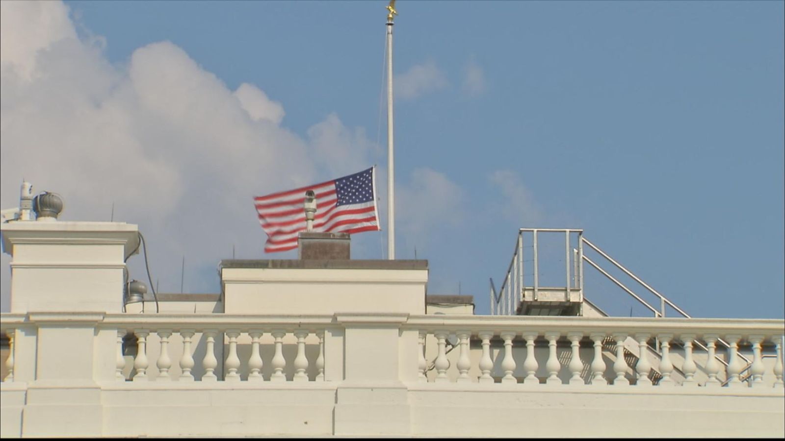 White House wobbles on US flag after McCain death