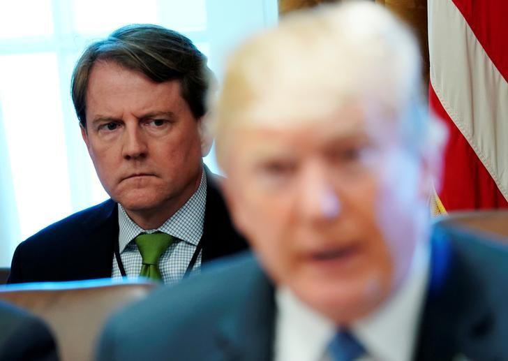 In latest White House exit, Trump to lose counsel McGahn