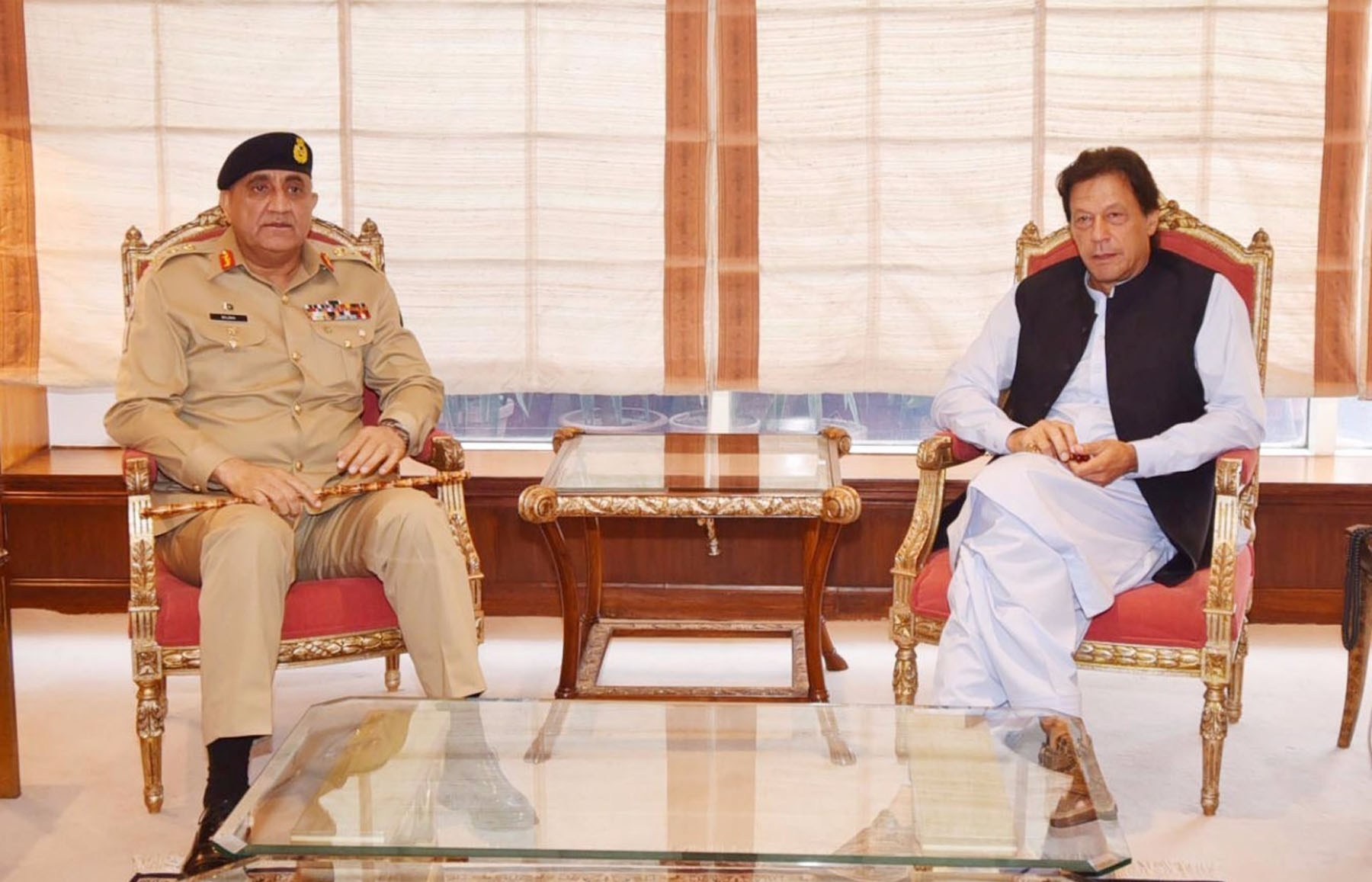 PM, army chief discuss internal, external security situation