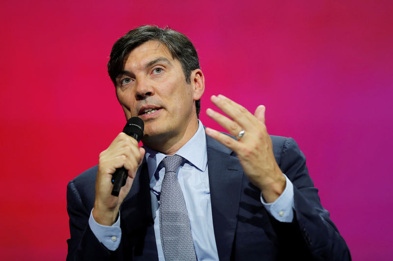 Verizon's media and advertising head Tim Armstrong to leave