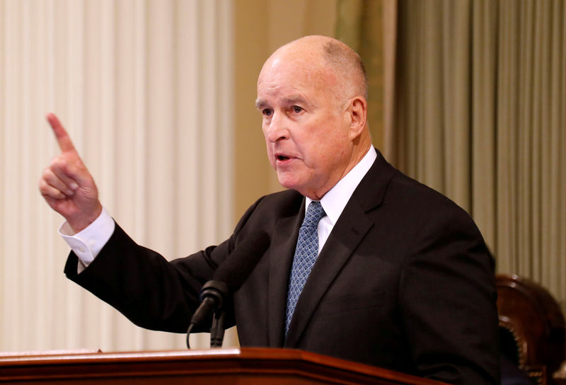 California lawmakers send strict 'net neutrality' laws to governor