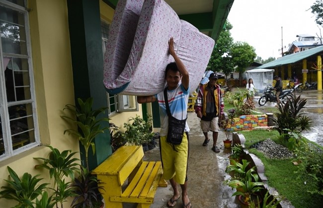 Super Typhoon 'Mangkhut' strikes northern Philippines