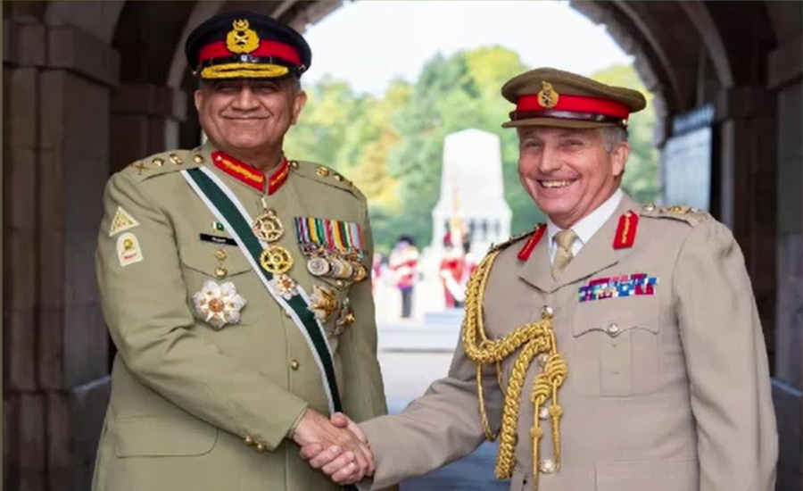 COAS Qamar Bajwa, British army chief discuss stability in South Asia