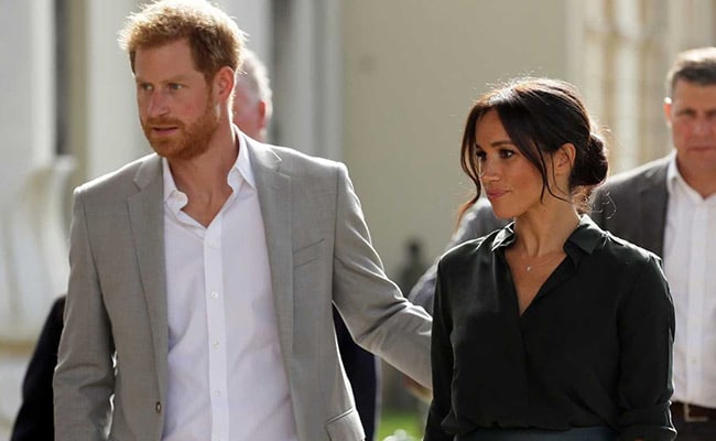 Meghan and Harry arrive in Australia for first overseas tour