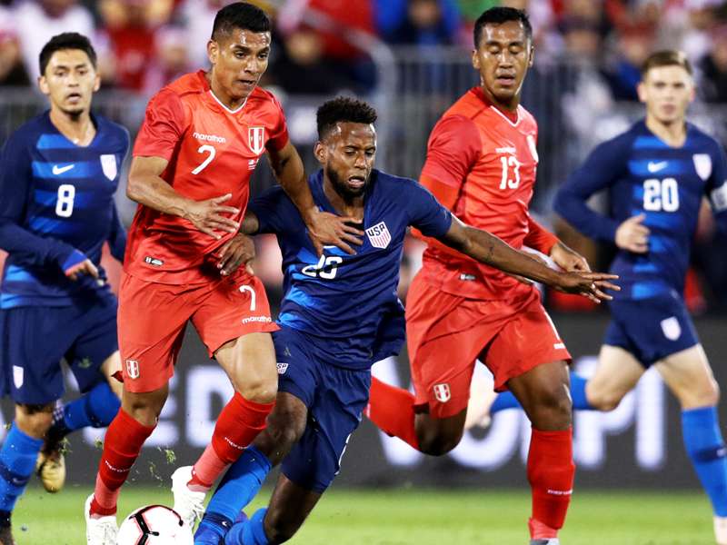 Late goal gives Peru 1-1 draw with US