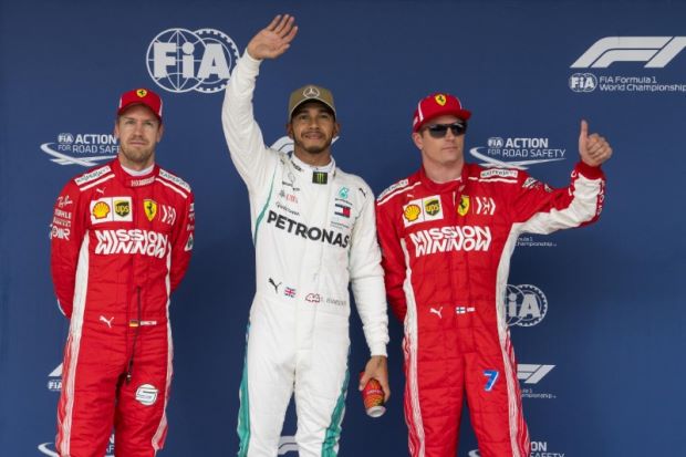 Hamilton takes US pole with fifth title in sight