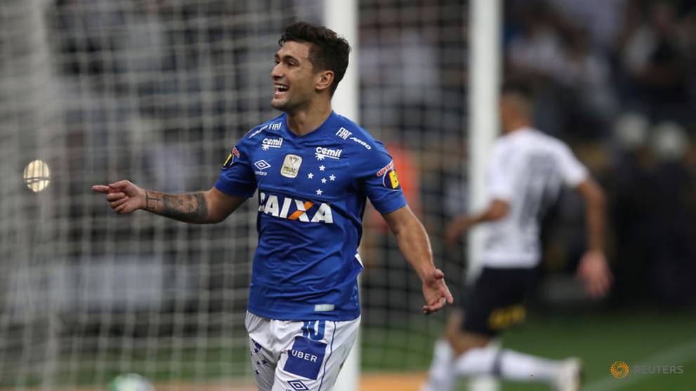 Jet-setting substitute helps Cruzeiro lift Copa do Brasil