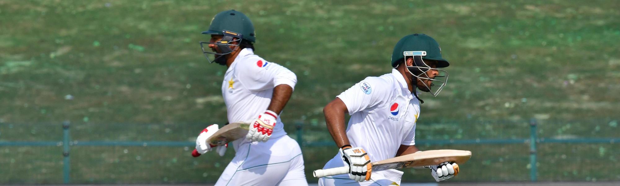 Pakistan nine strikes away from series-clinching win