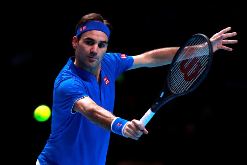 Smooth Federer puts troubled start behind him in ATP Finals