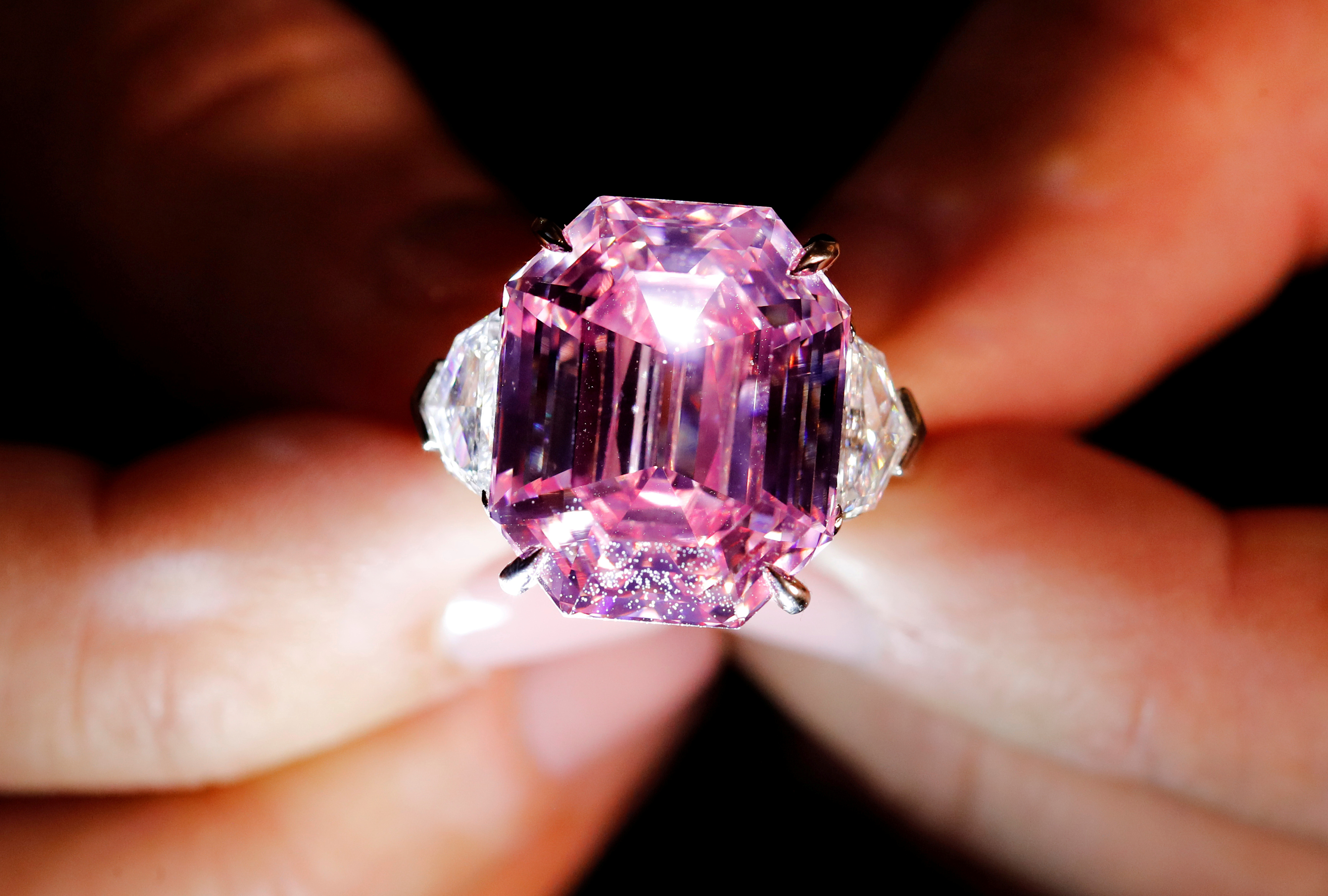 Harry Winston jeweller buys 'Pink Legacy' diamond for record $50 million - Christie's