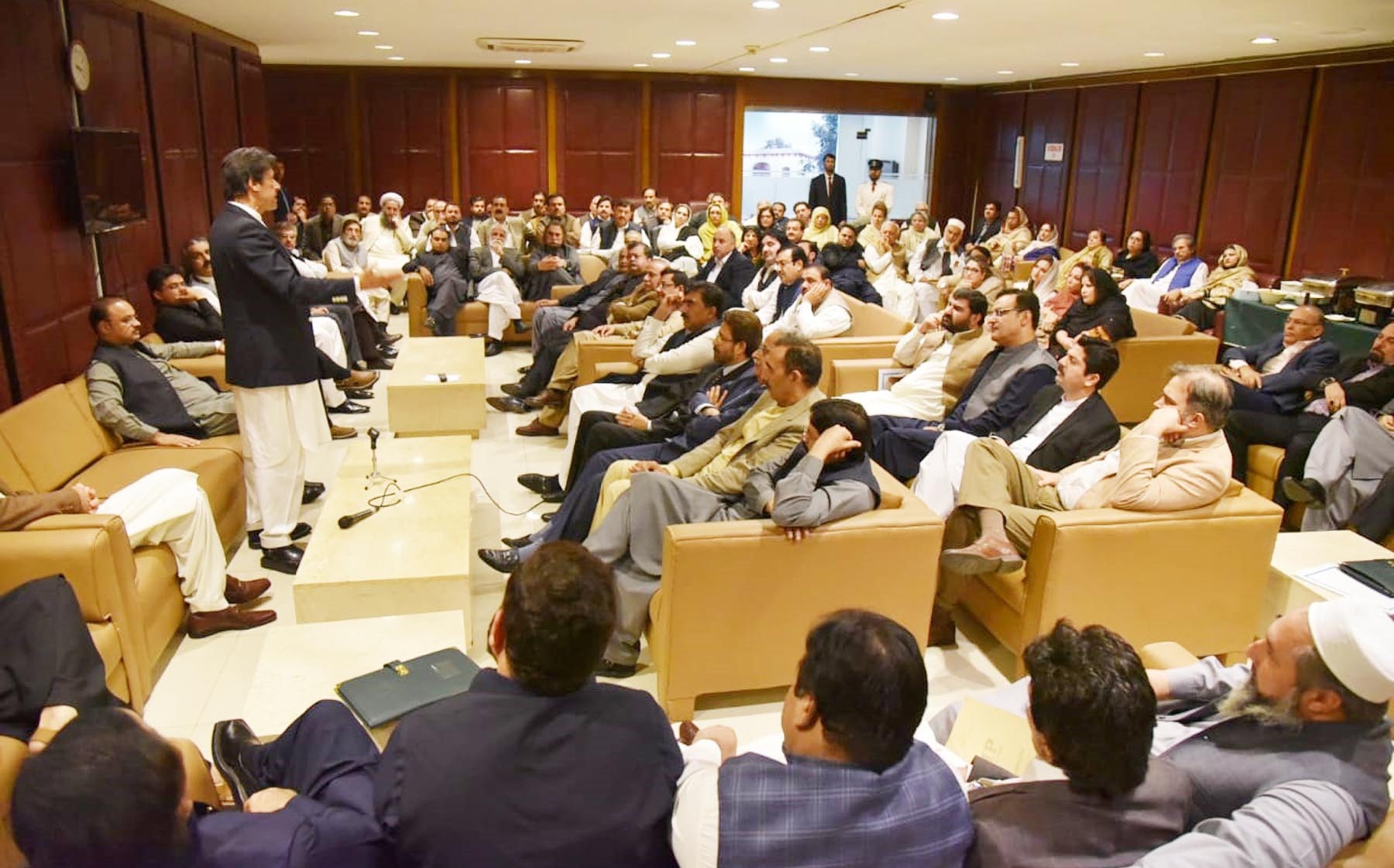 PM excuses for disclosing Chinese aid in parliamentary meeting