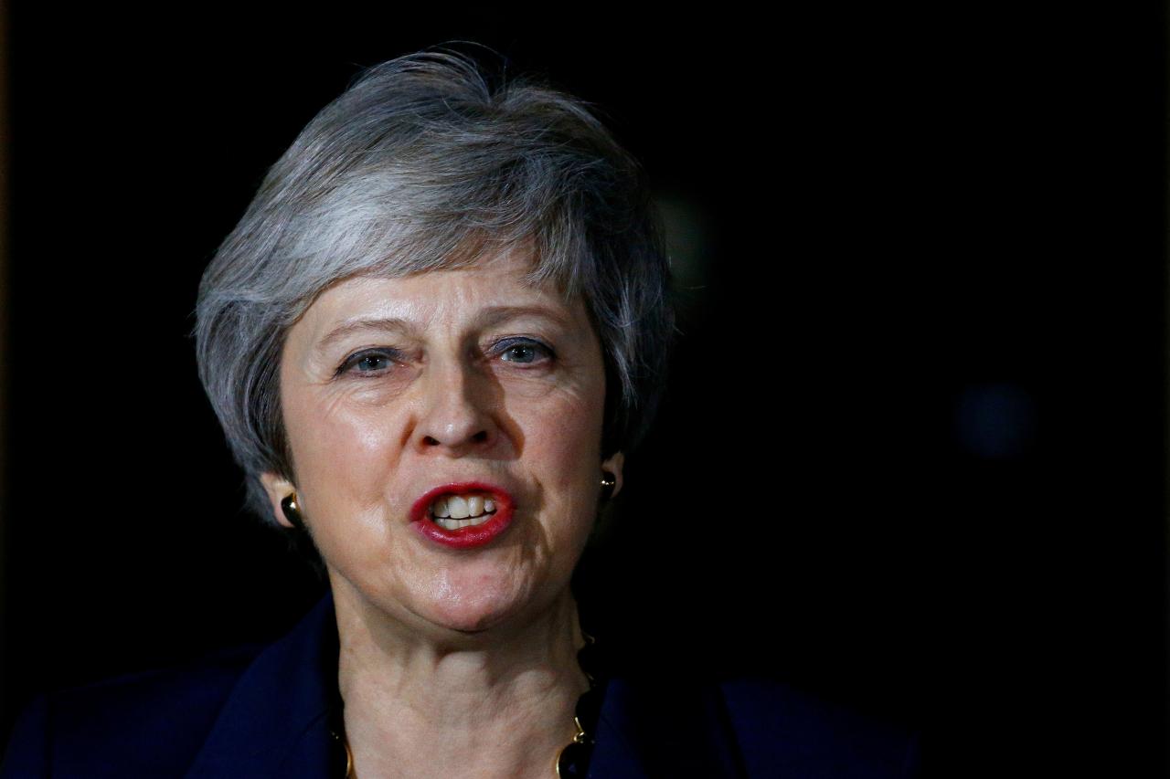 After cabinet backing, May girds for Brexit battle in parliament