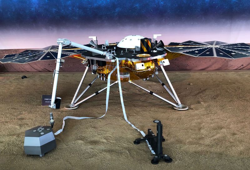 NASA spacecraft nears Red Planet on mission to detect 'marsquakes'