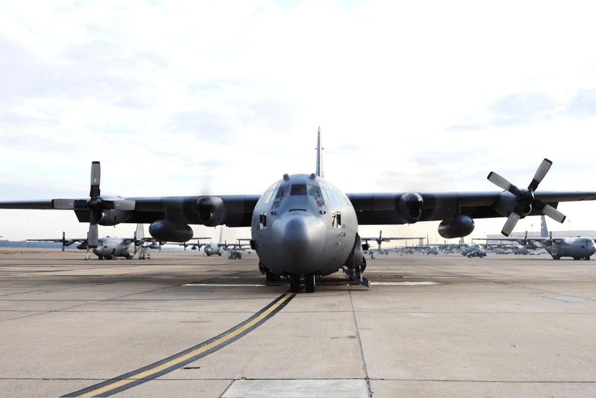 PAF C-130 makes emergency Landing at Nur Khan Airbase