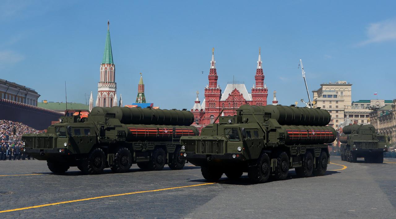 Russia to deploy new missiles to Crimea as Ukraine tensions rise