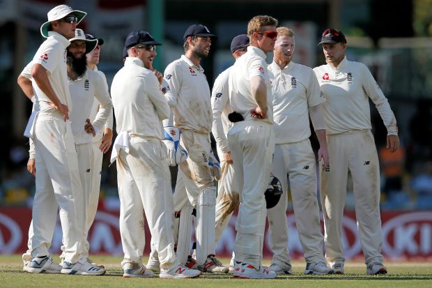 Sri Lanka top order crumbles in final Test, England eye series sweep