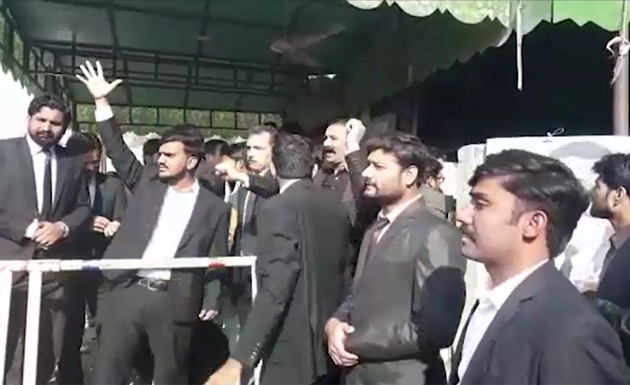 Lawyers’ protest for LHC regional benches enters 2nd day