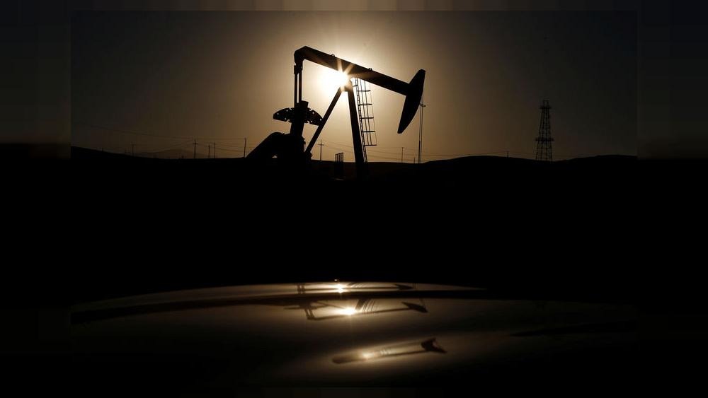 Global oil market faces surplus throughout 2019 as demand slows
